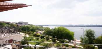 Kronos Hotel · 46
