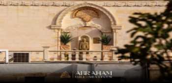 Abraham Otel · 40