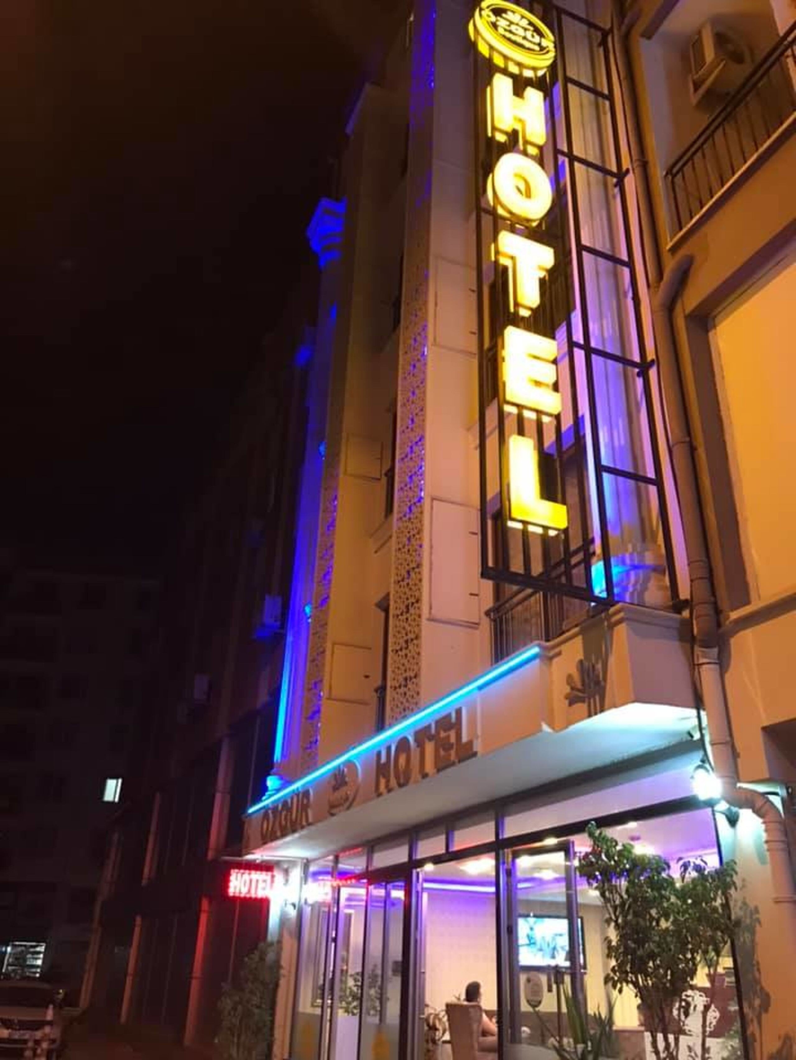 Özgür Hotel