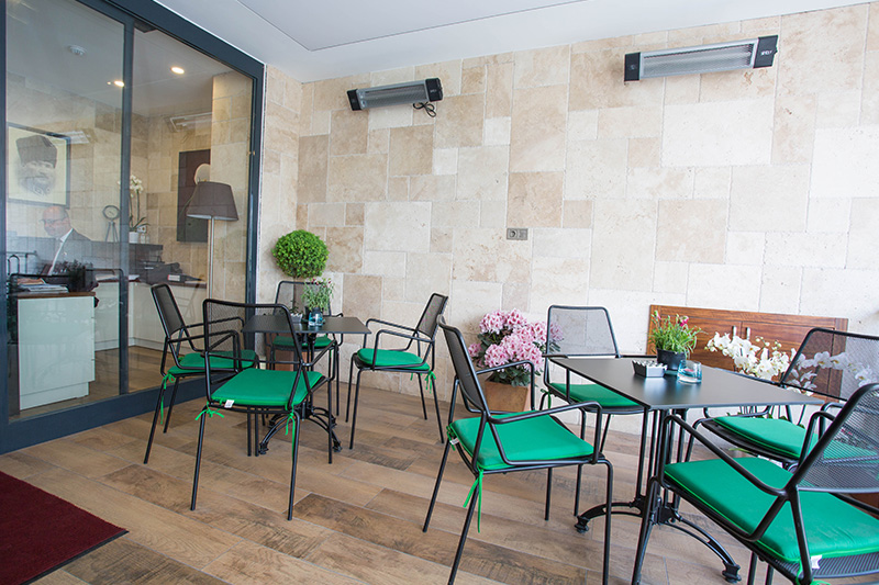 The White Orient Hotel