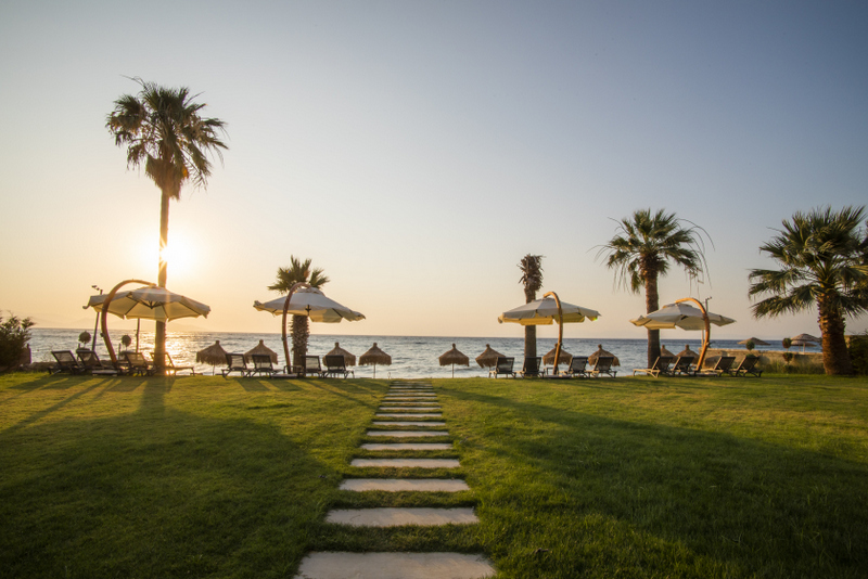 Maia Luxury Beach Hotel & Spa