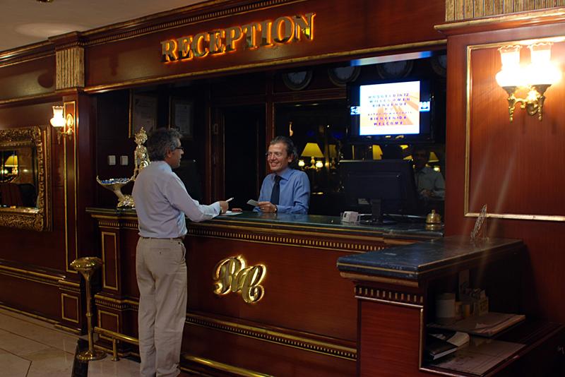 Royal Carine Hotel