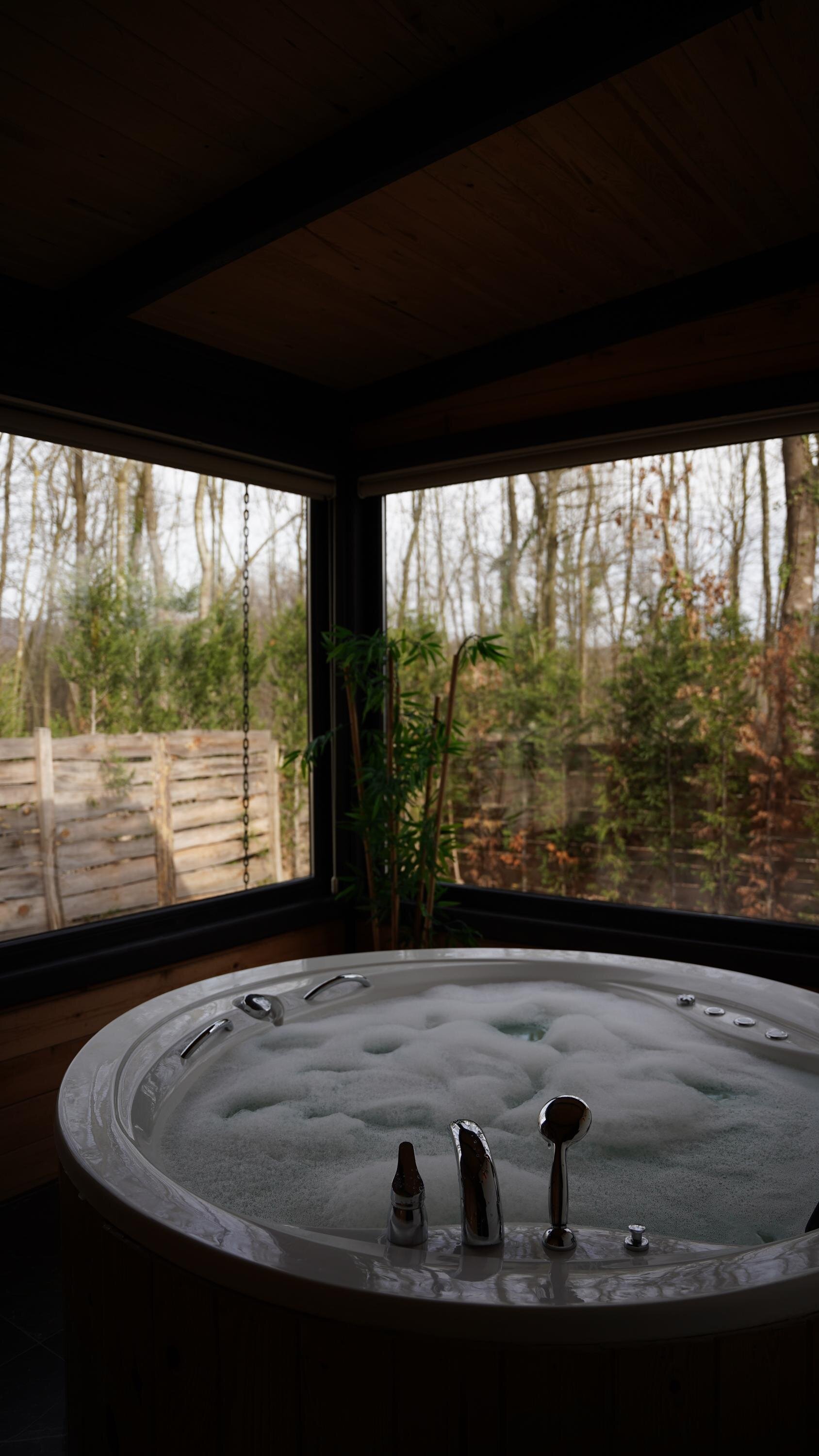 Pentalow Cabin · 44