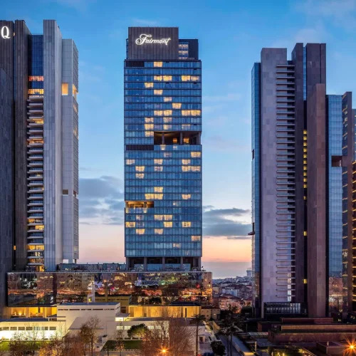 Quasar Residence By Newinn