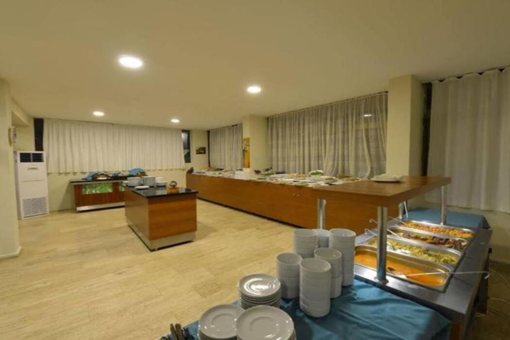 Kaftans City Hotel By Rrhr