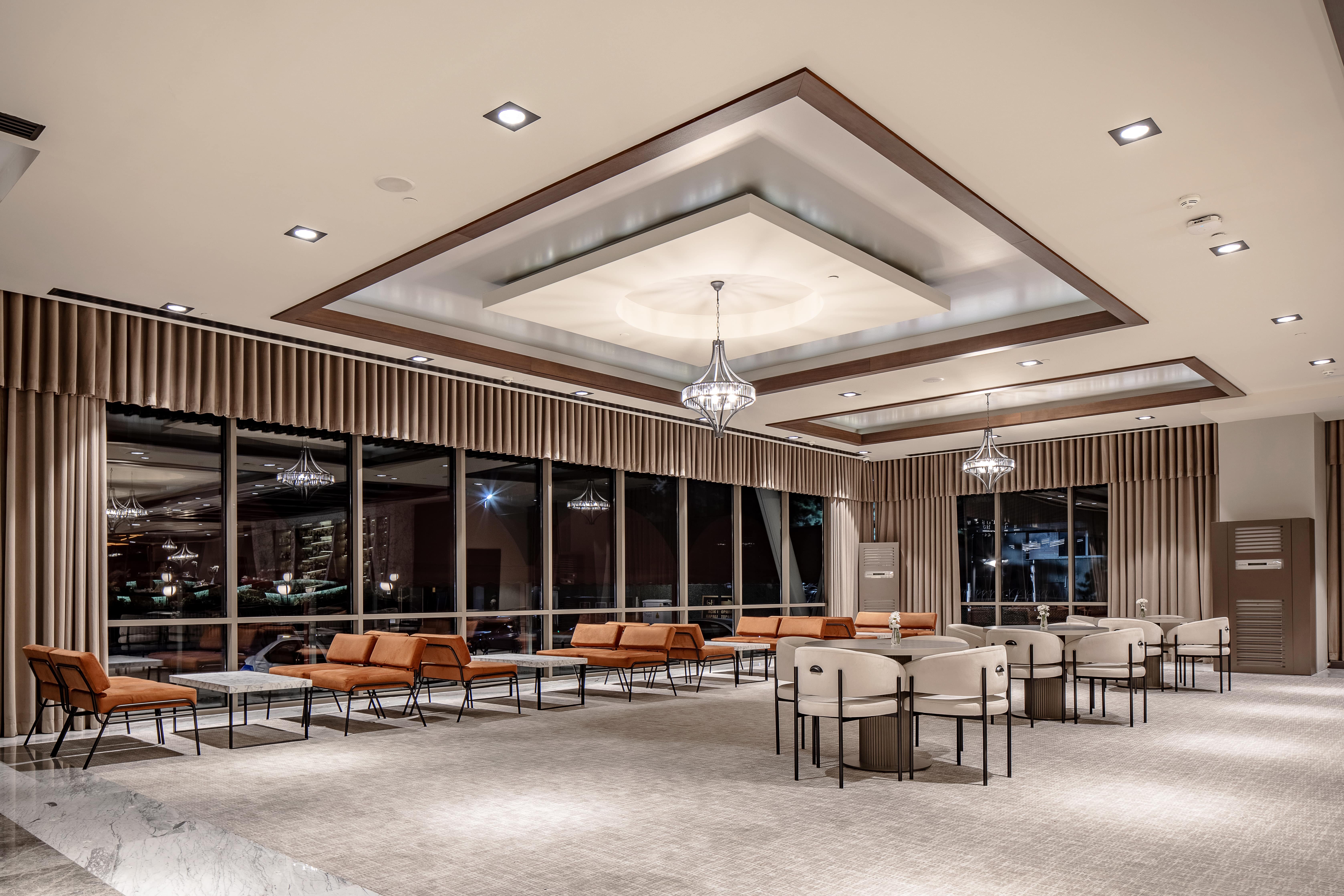 Grand Harilton Hotel · 9