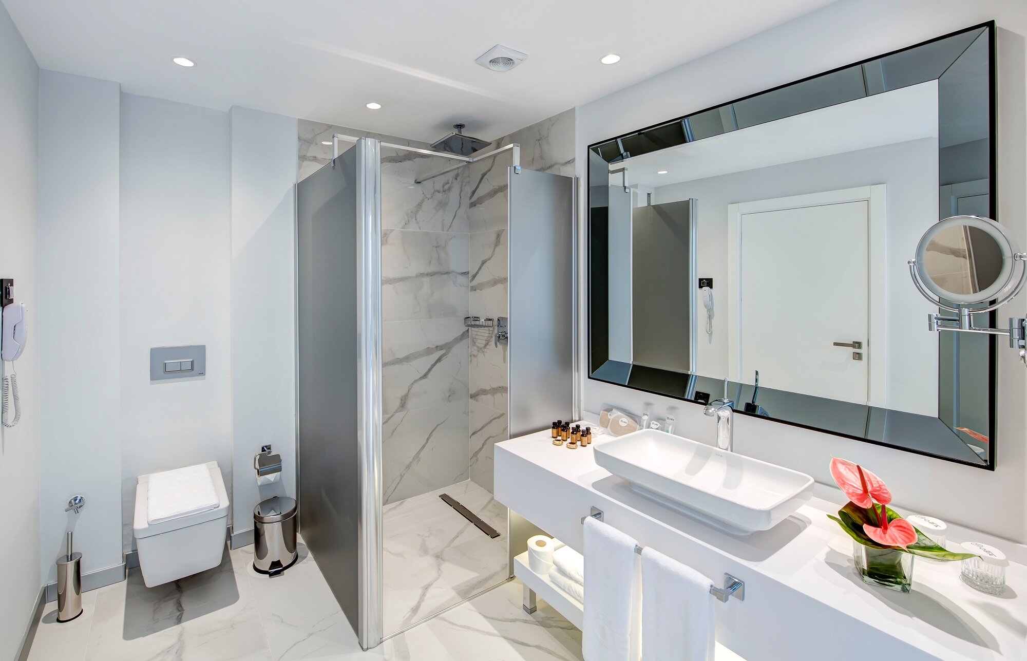 Corner Suite