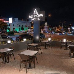 Altınova Hotel · 11