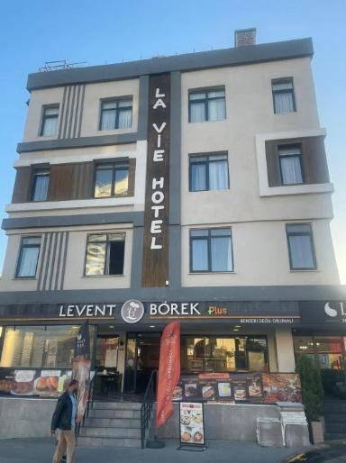 La Vie Suit Otel