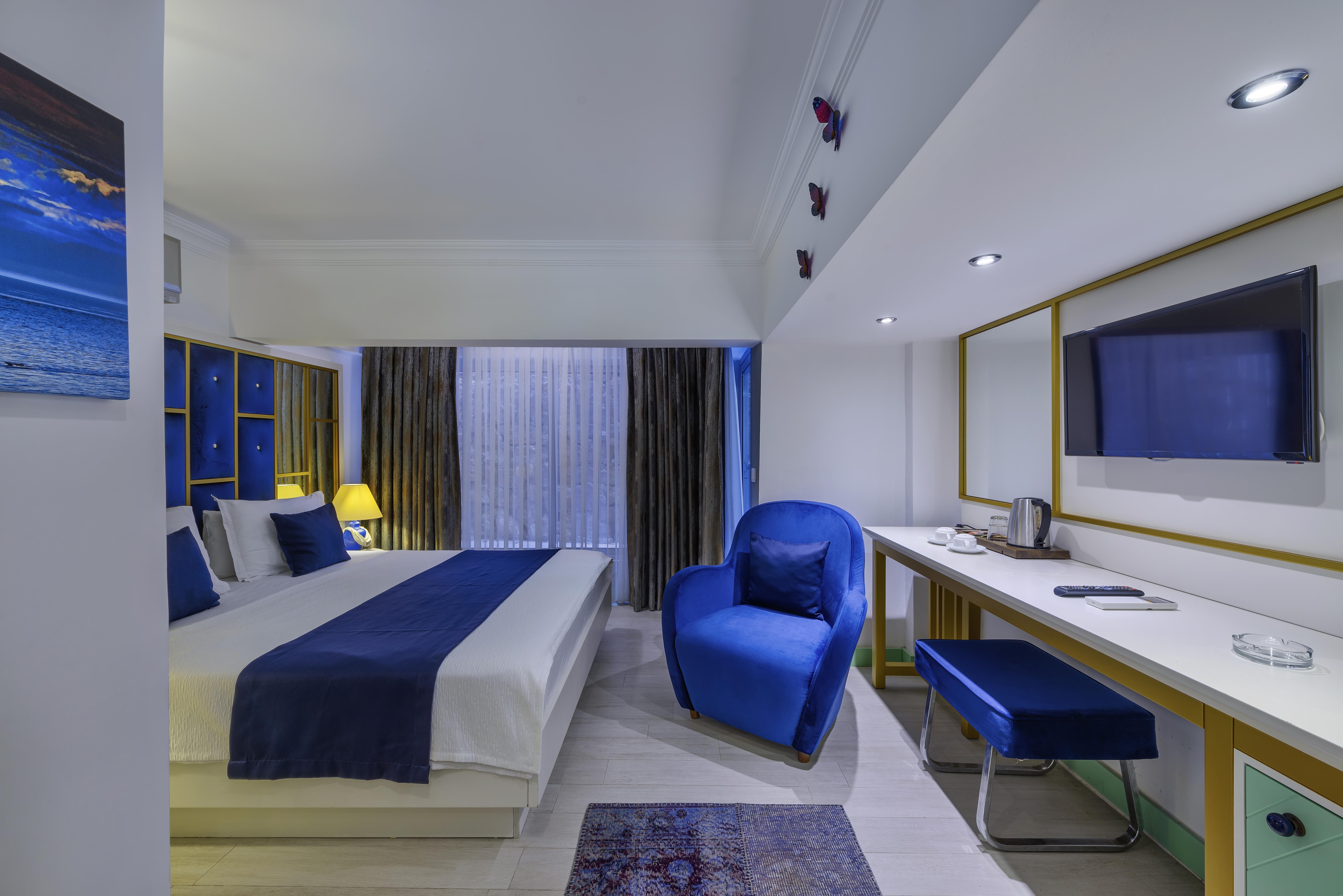 Deluxe Room, Land View