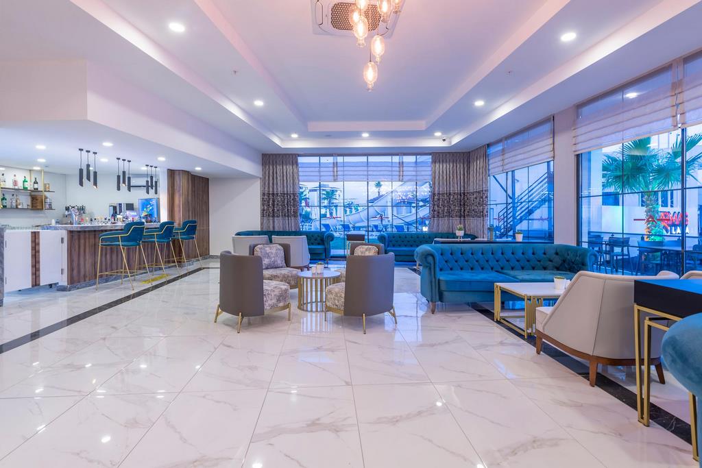 Lavia Hotel Lara