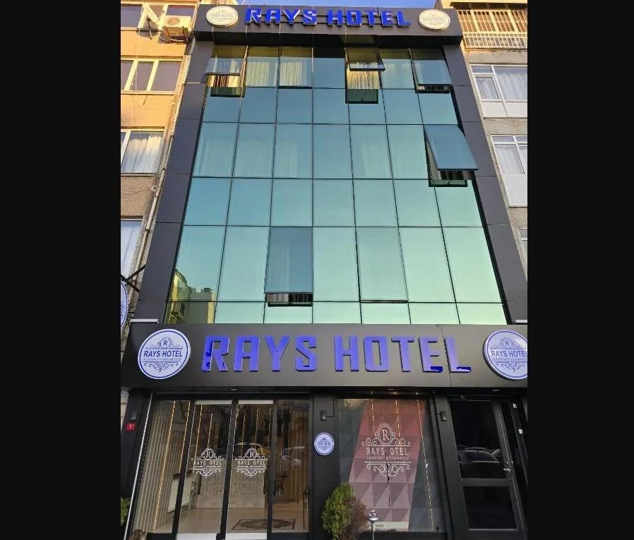 Rays Hotel