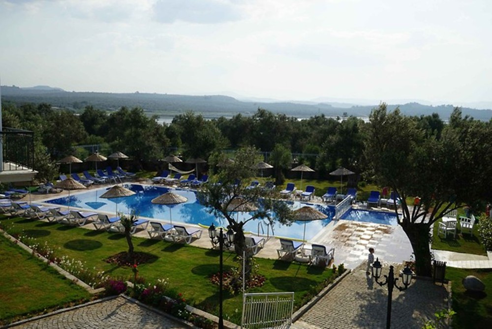 Zeytin Arası Apart Otel