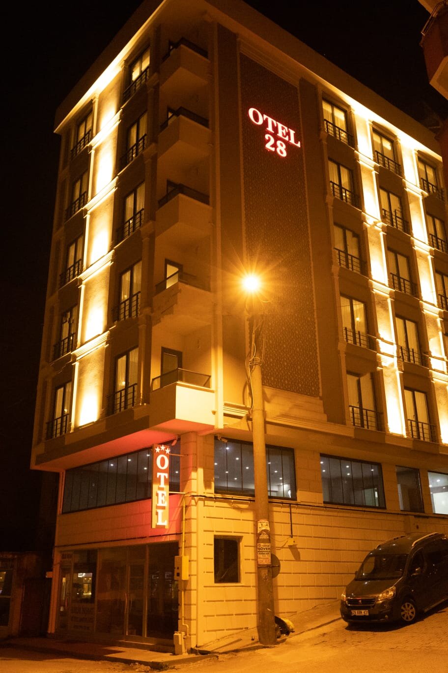 Otel 28
