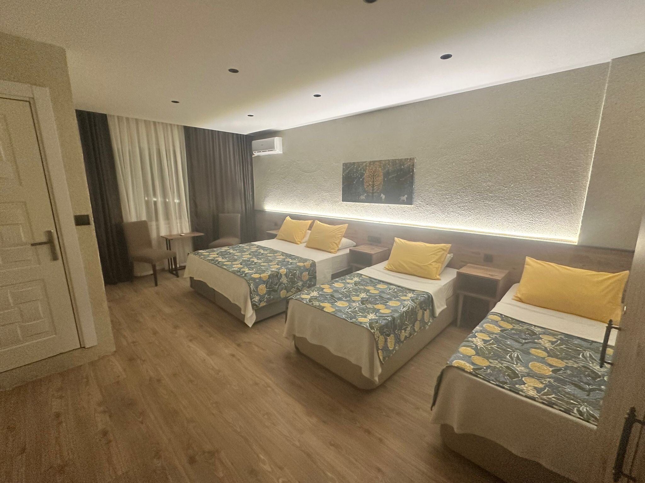 Palmiye Suit · 25