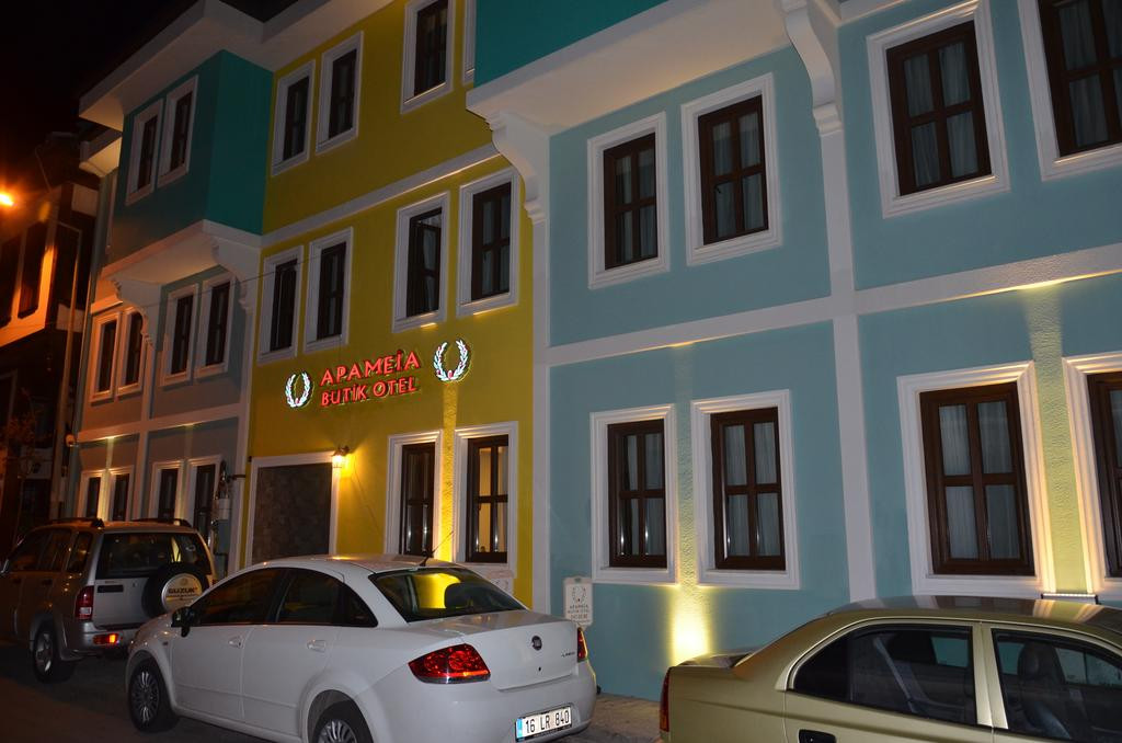 Apameia Otel
