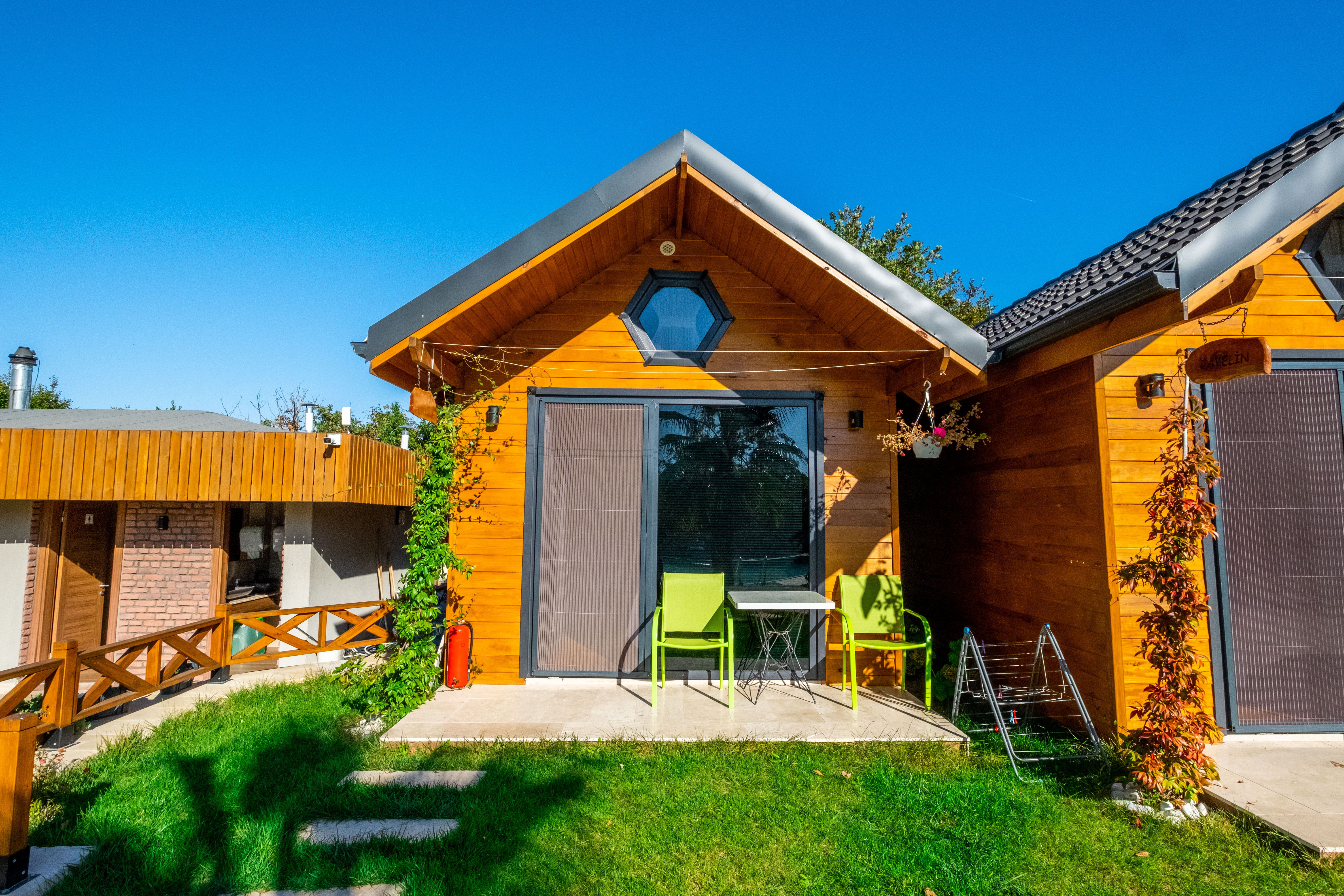 Deluxe Bungalov