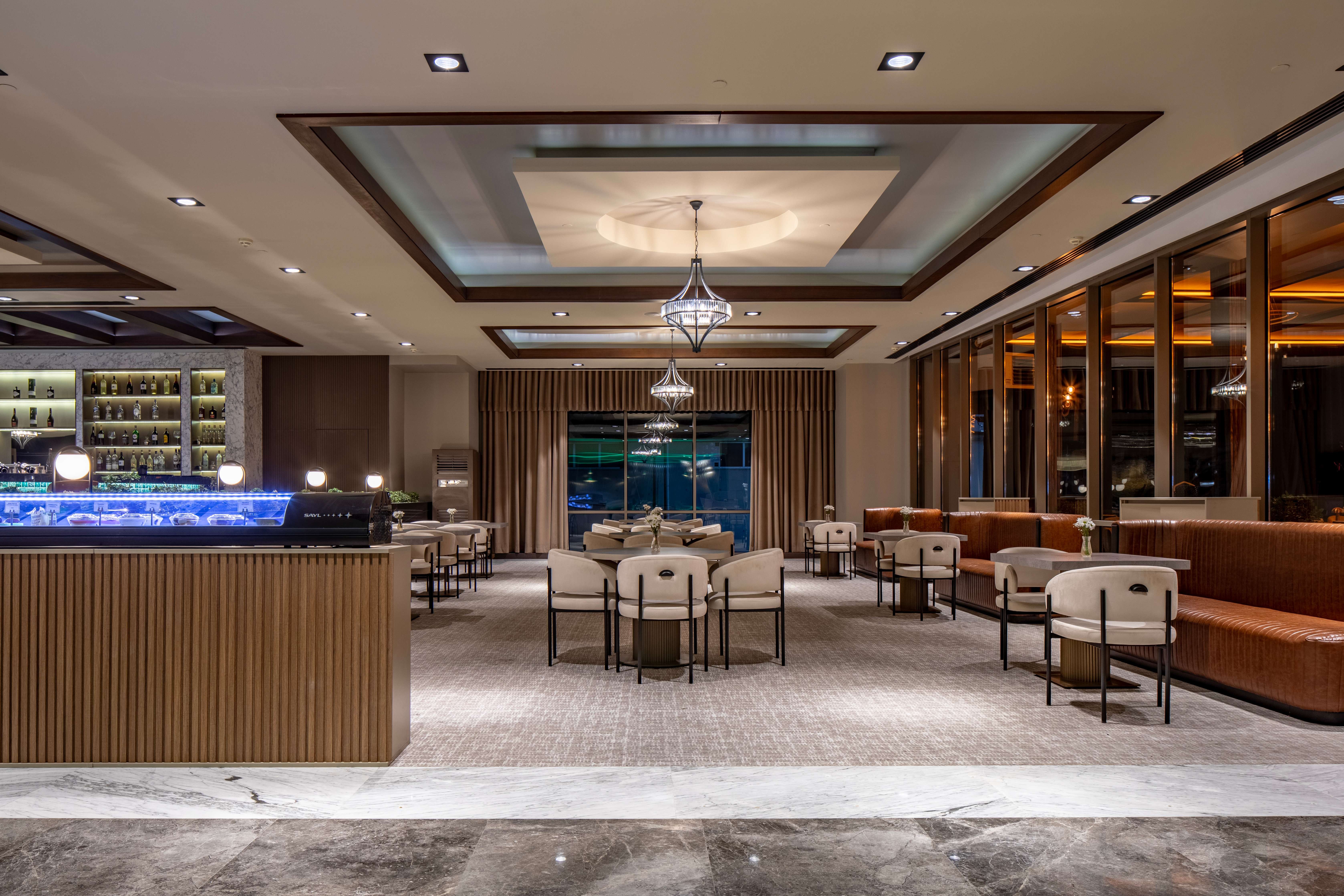 Grand Harilton Hotel · 64