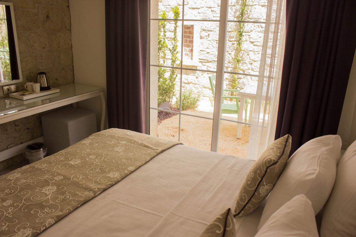 Avlu Alaçatı Butik Otel