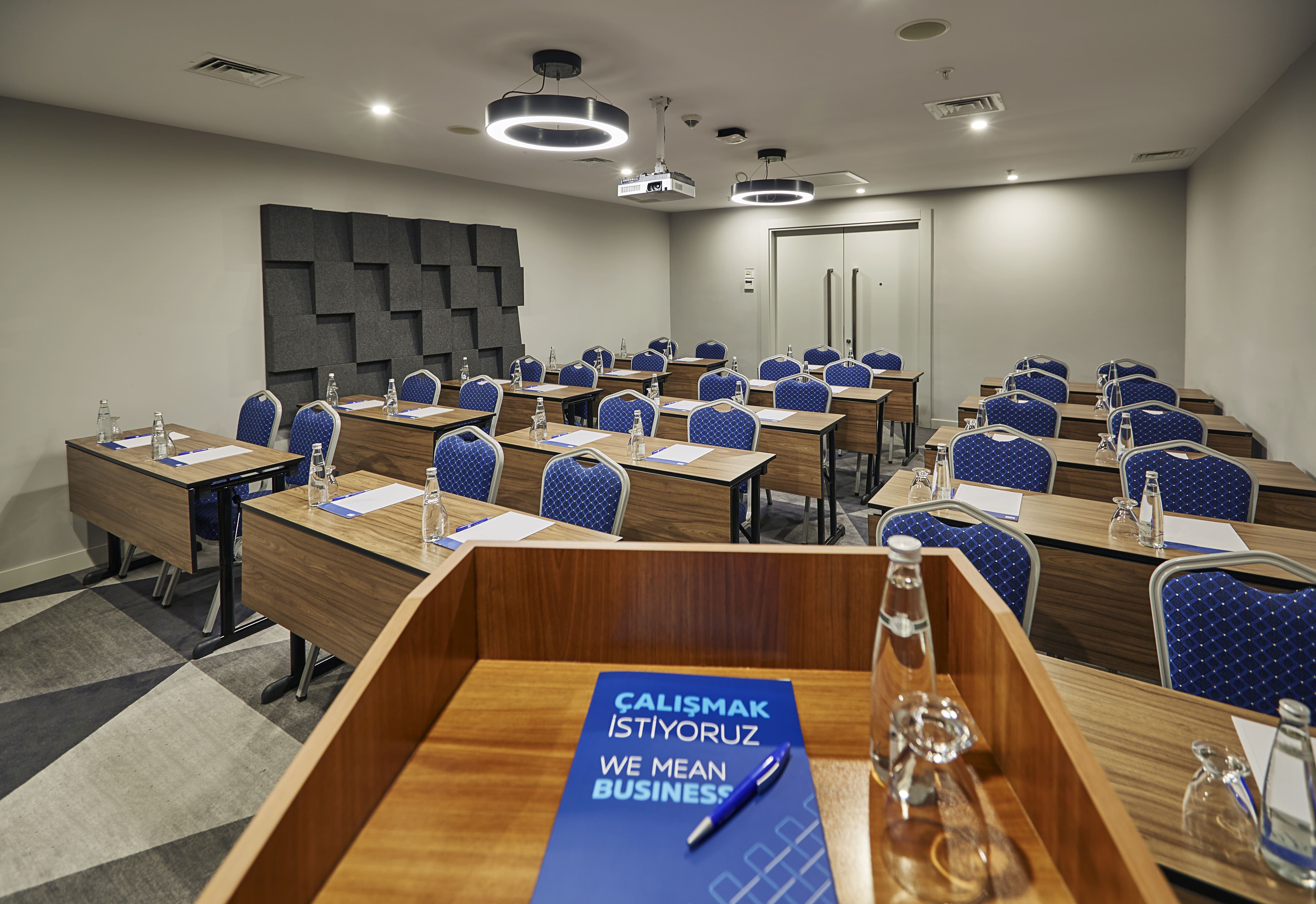 Holiday Inn Express İstanbul Ataköy Metro