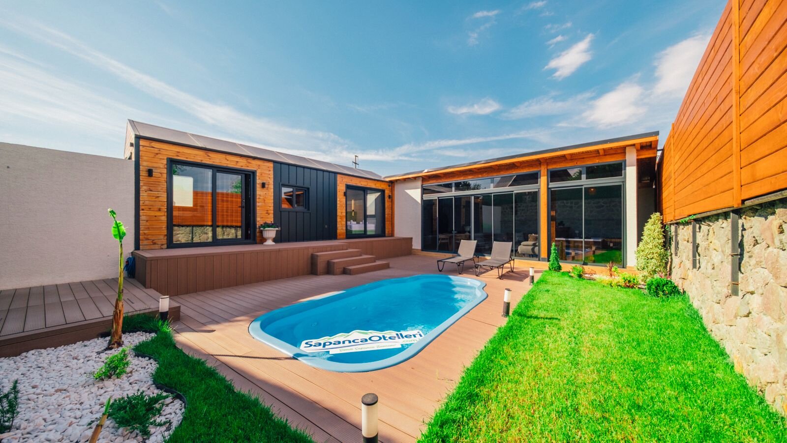 Deluxe Bungalov (Jakuzili, Isıtmalı Havuzlu)
