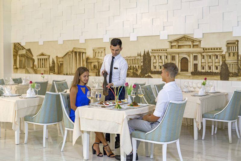 Royal Holiday Palace