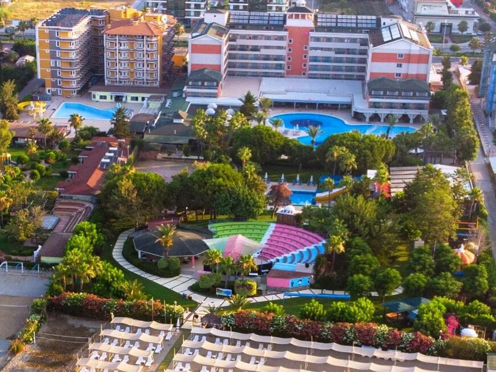 İnsula Resort & Spa Hotel