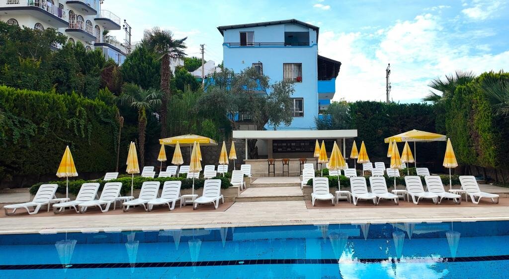 Happy Apart Hotel Kuşadası
