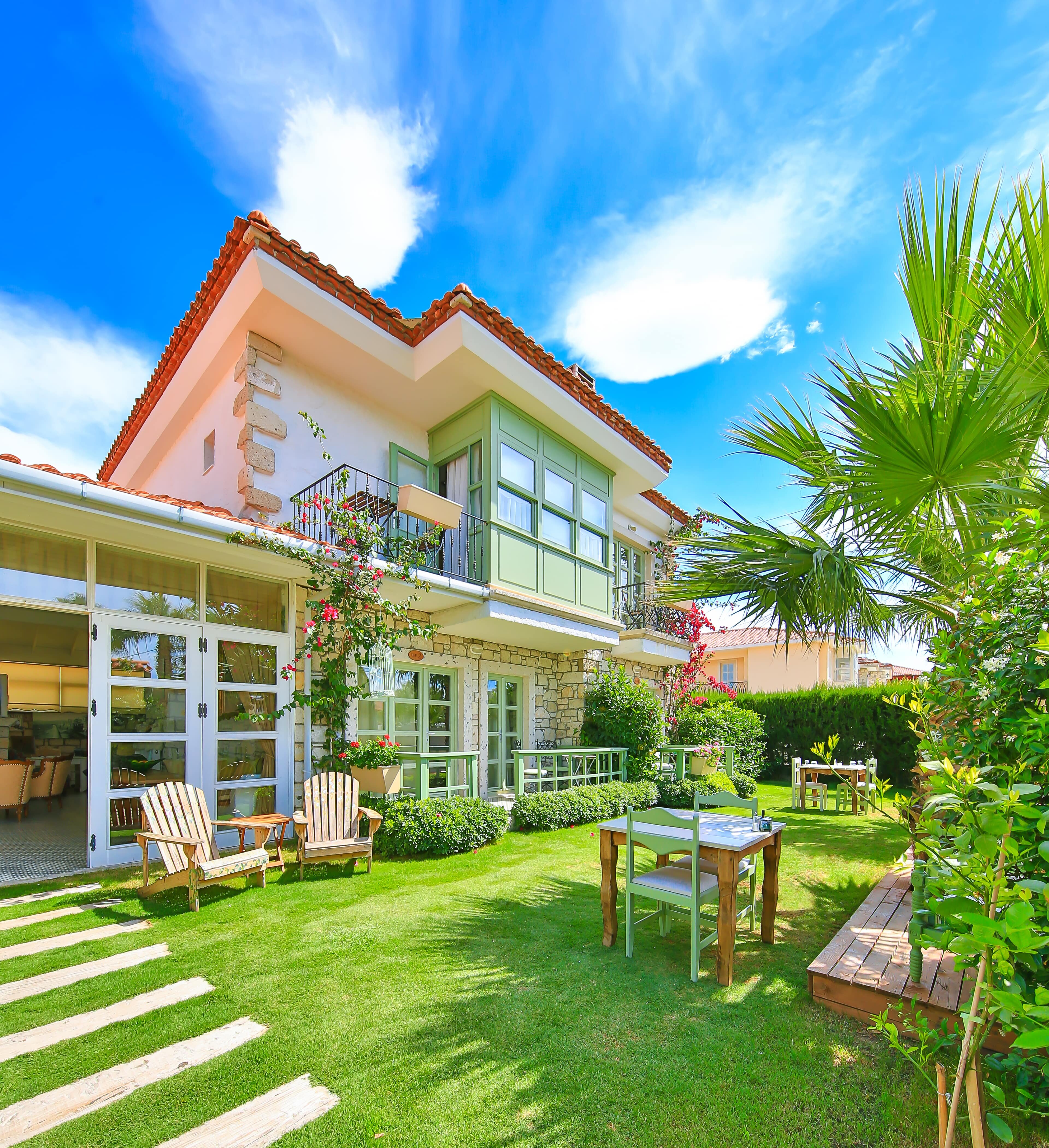 Palas Alaçatı Adult Only