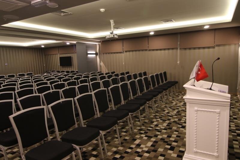 Sunprime C-Lounge Hotel
