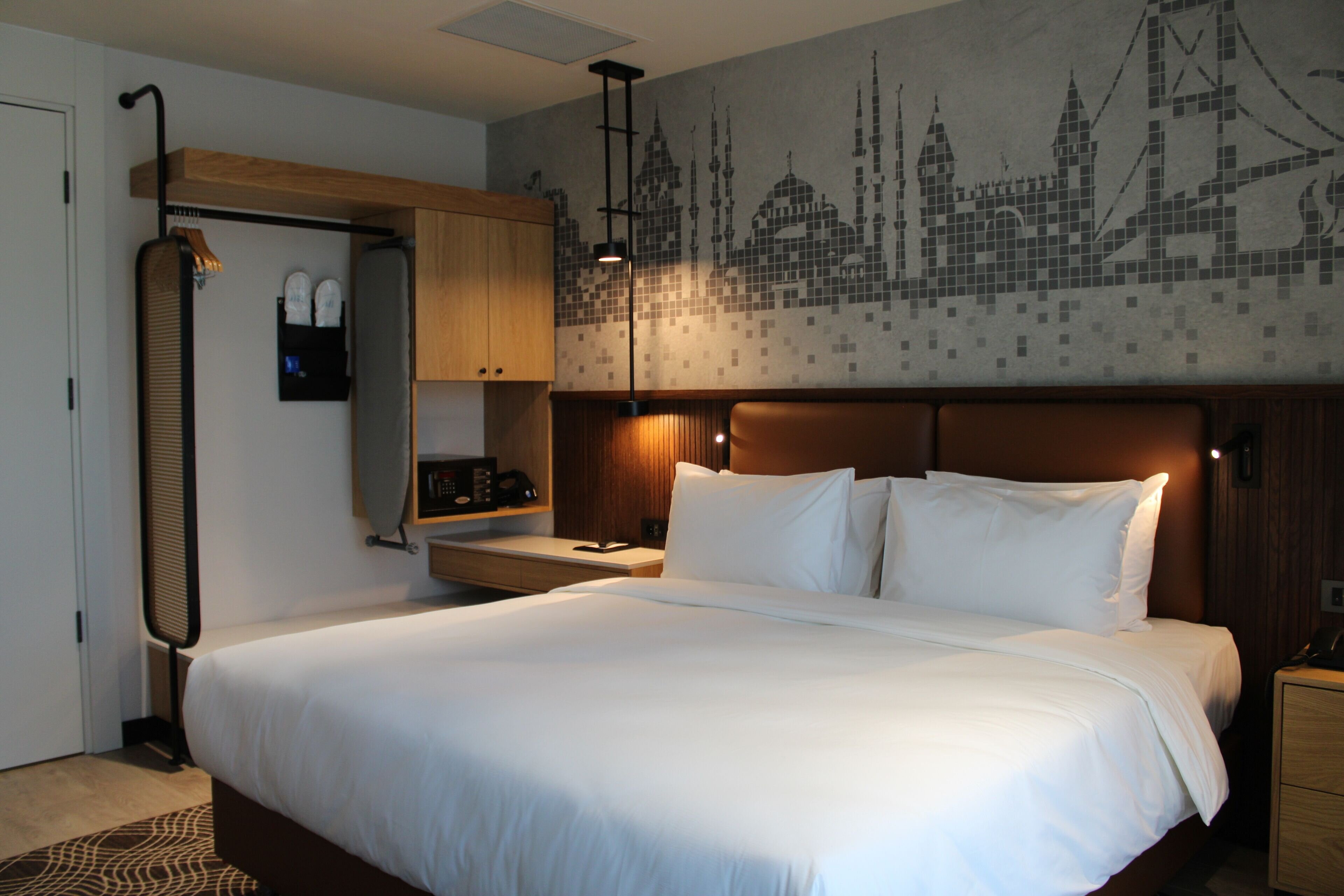 Deluxe Room with City View
