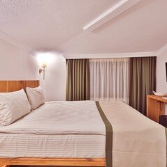 LivadiJur Otel galeri 7