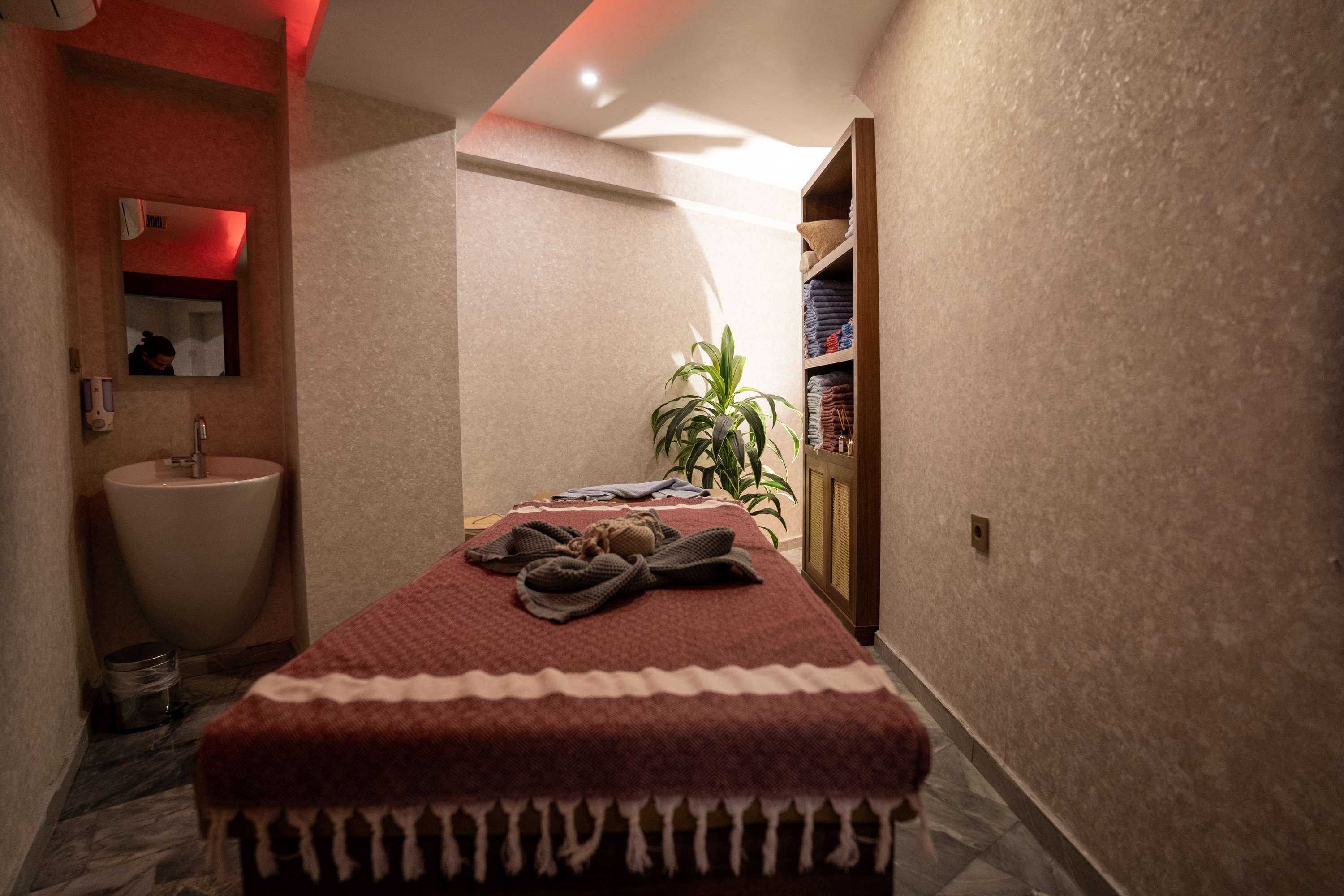 Uğurlu Hotel · 35