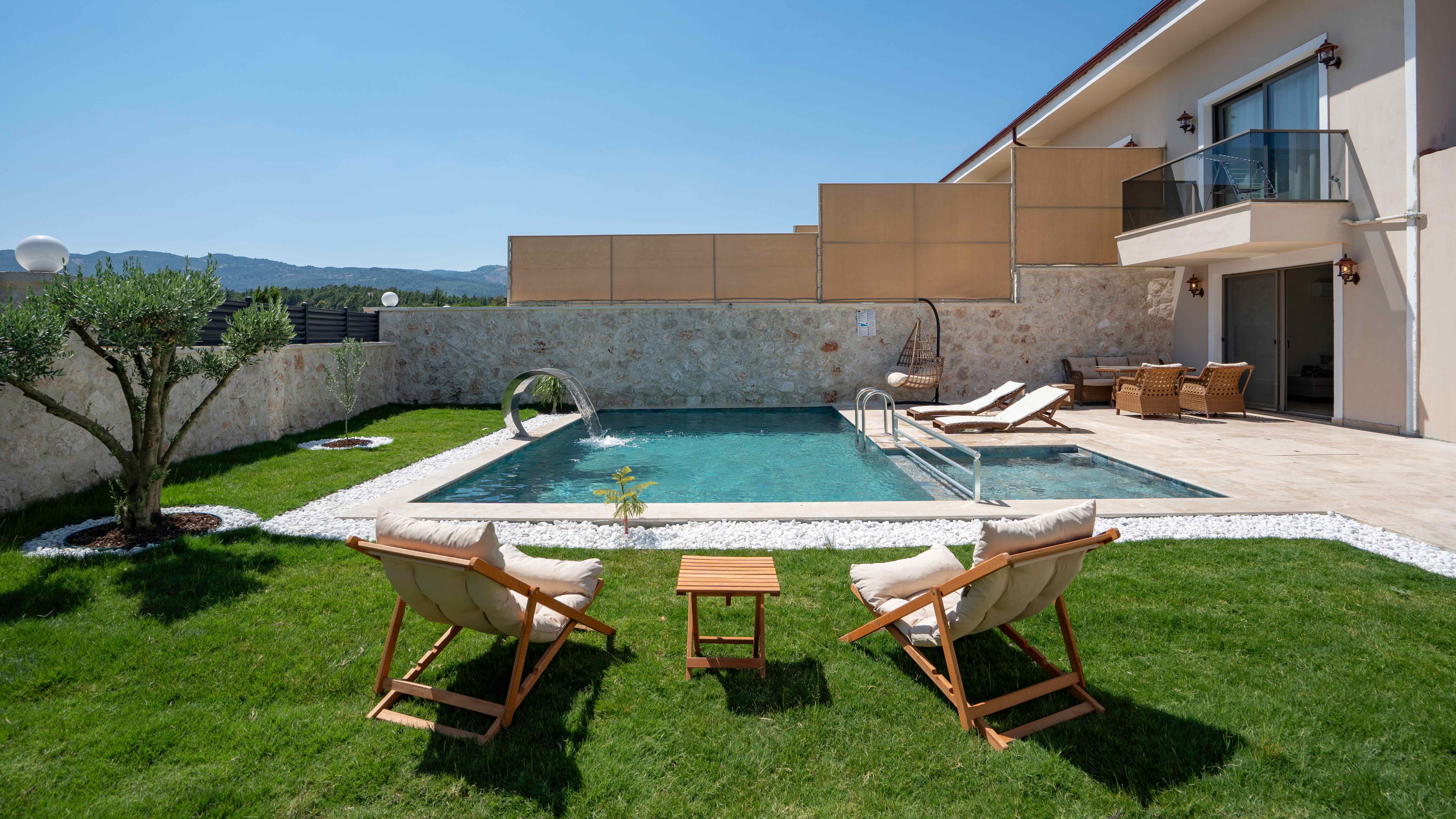 Havuzlu Villa 1