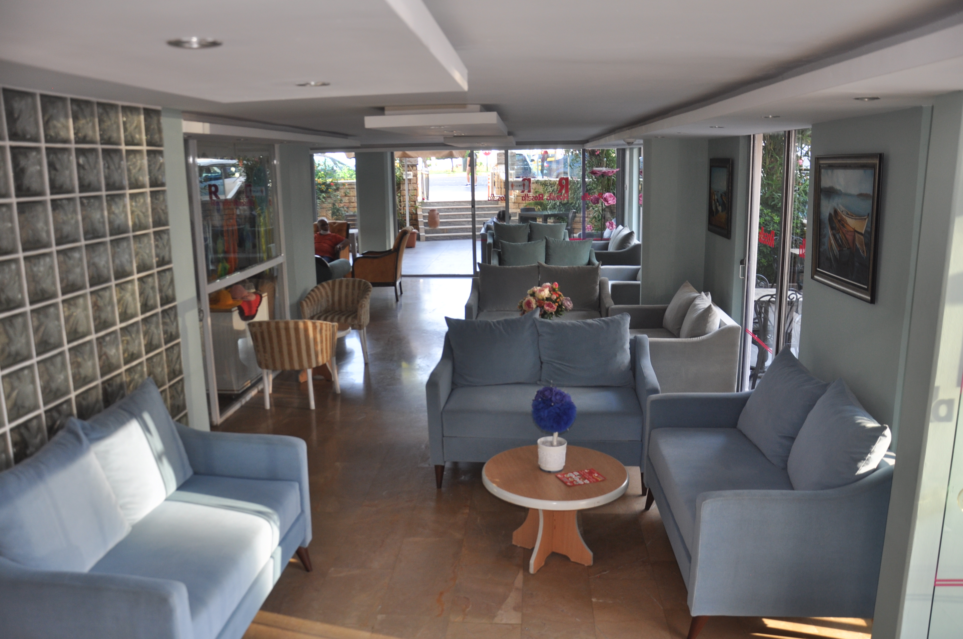 Rosella Apart Hotel