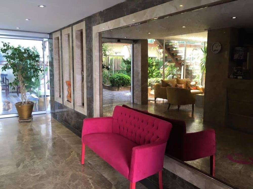 Marin-A Hotel
