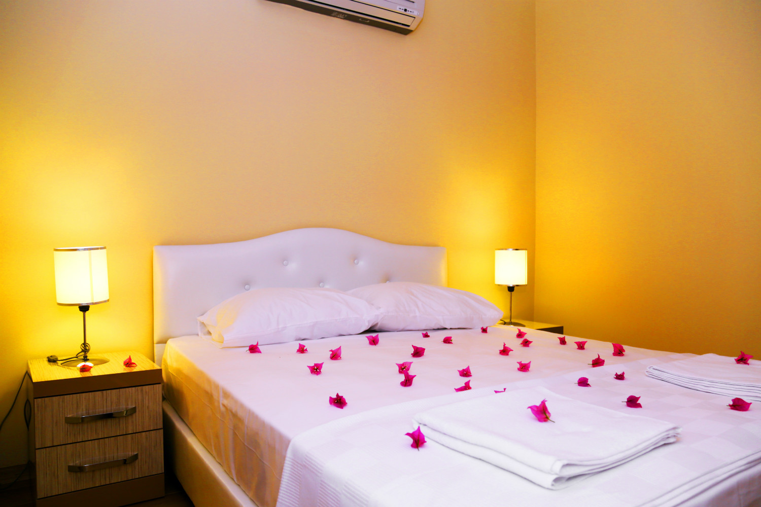 Tek Yatak Odalı Giriş Kat Oda