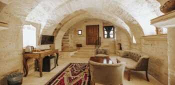 Lagania In Cave