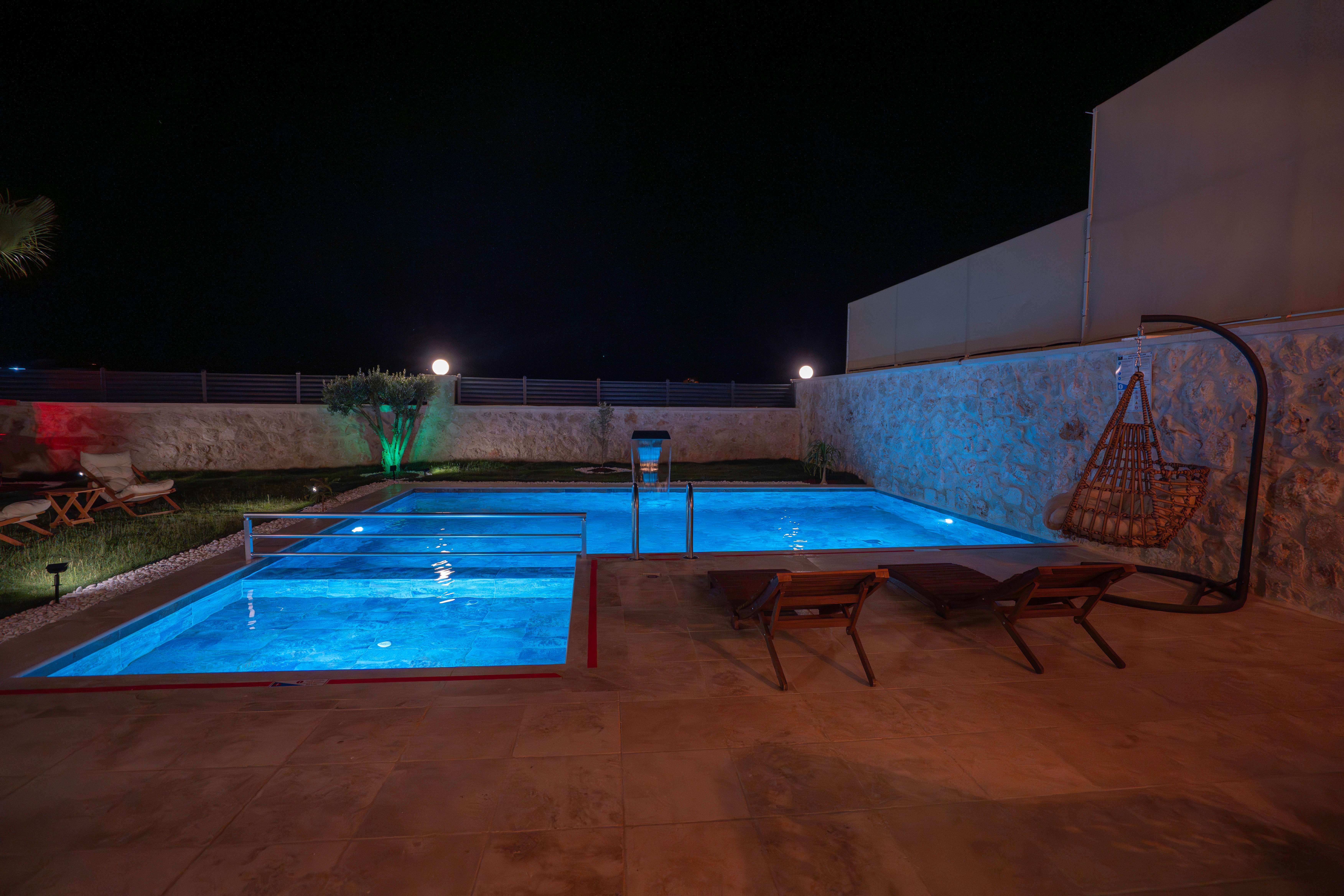 Havuzlu Villa  1