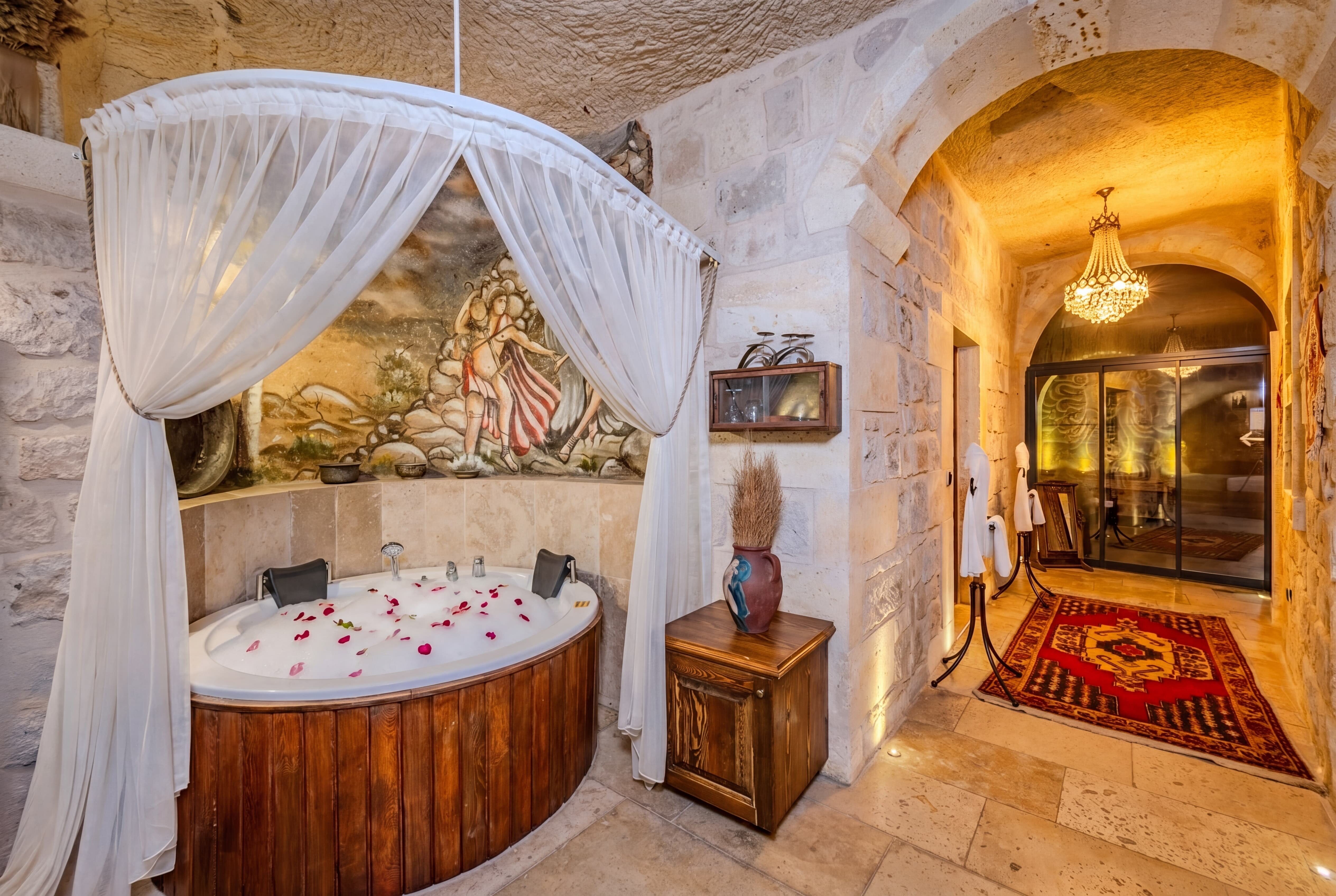 Cappa Via Cave Hotel