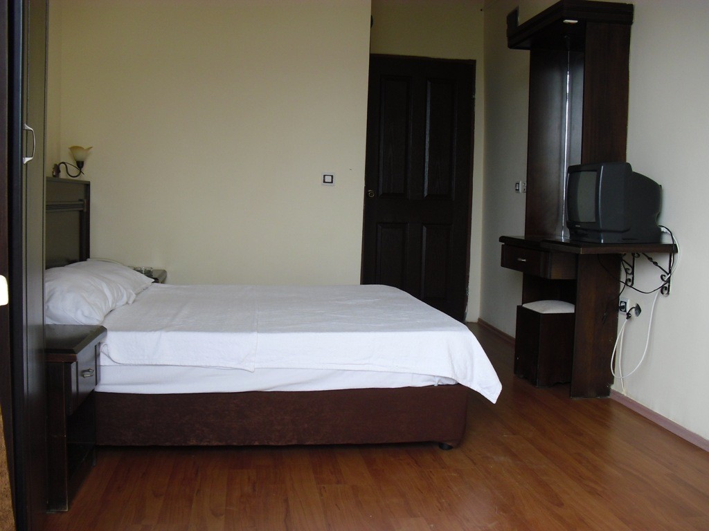 Anerissa Hotel