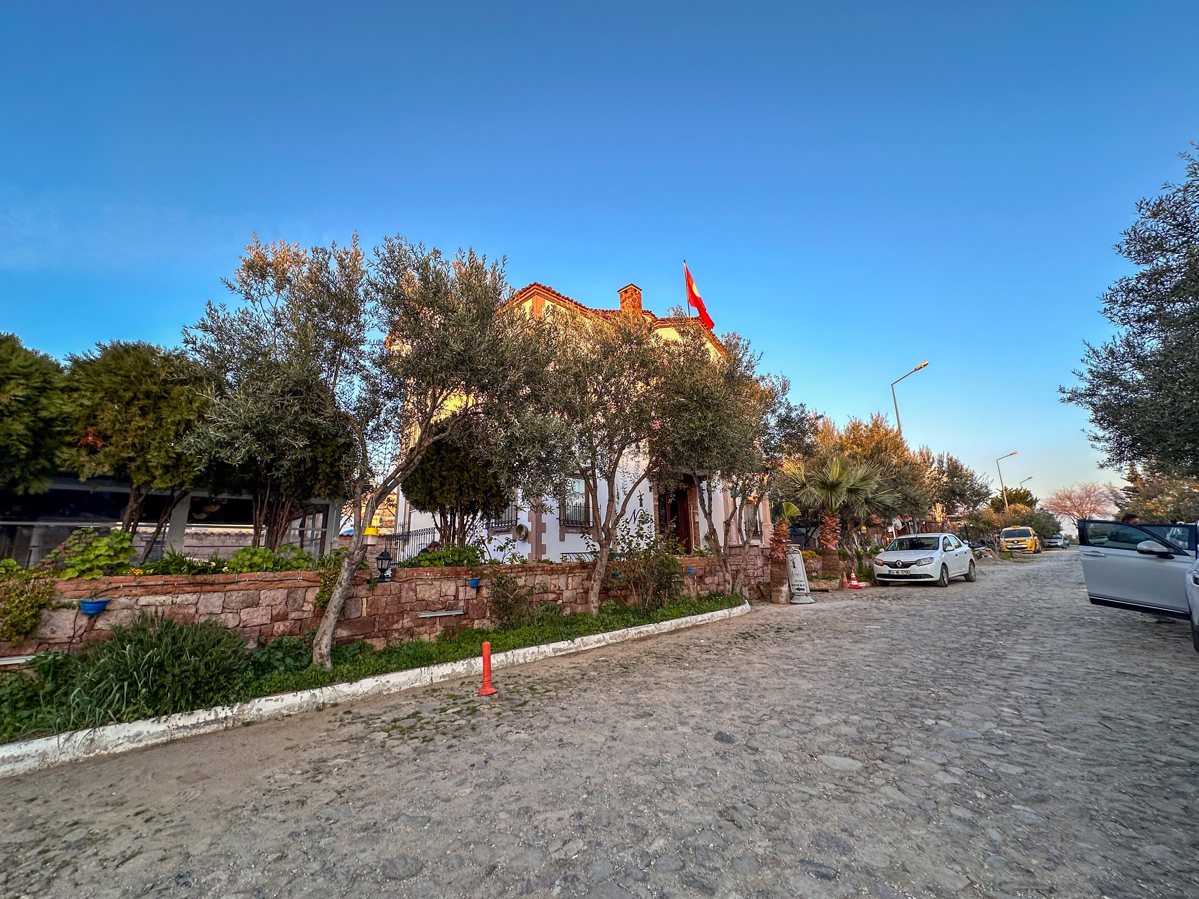 Cunda Nesos Otel