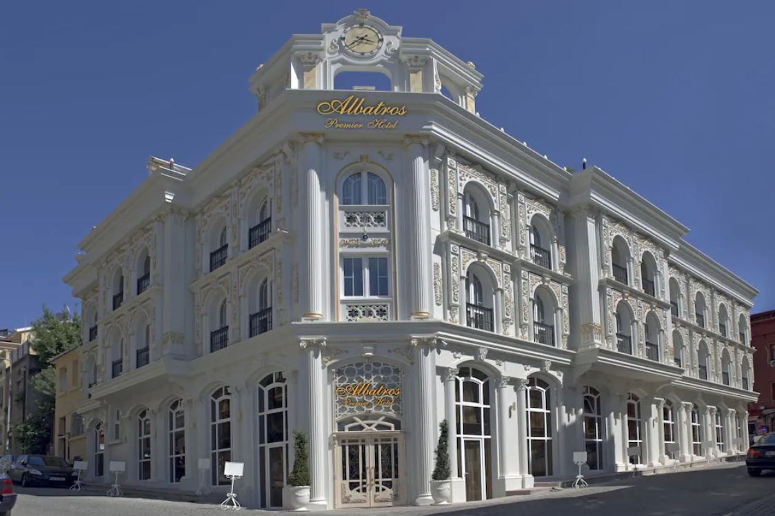 Albatros Premier Hotel