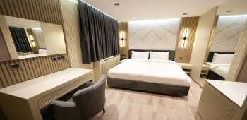 Assyria Hotel · 34