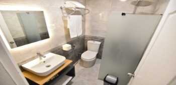 Green Palace Suite Hotel