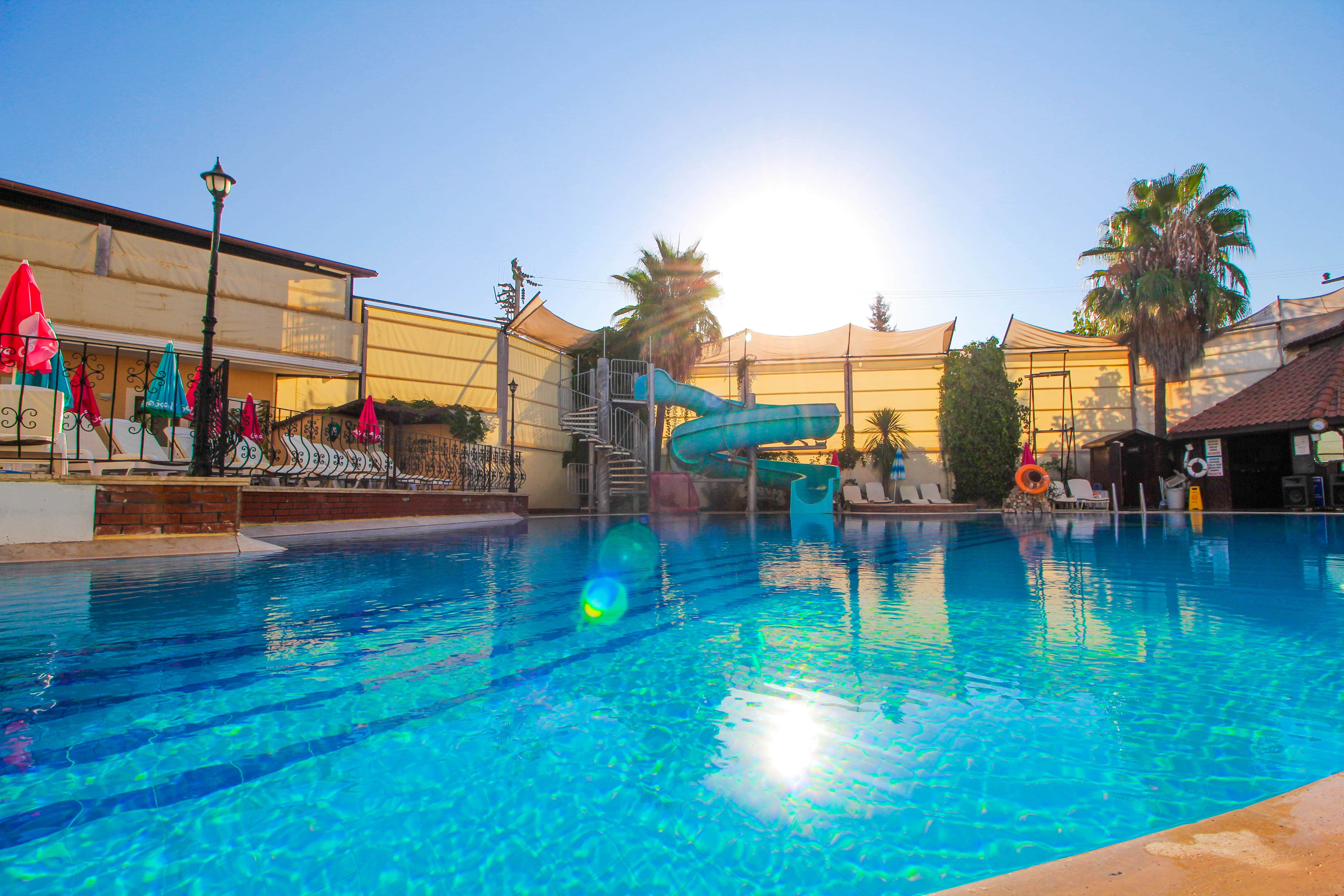 Zehra Hotel