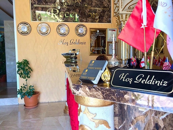 Grand Ezel Hotel