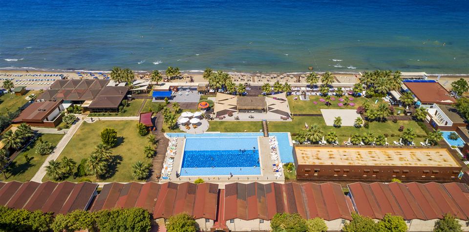 Risus Beach Resort Hotel