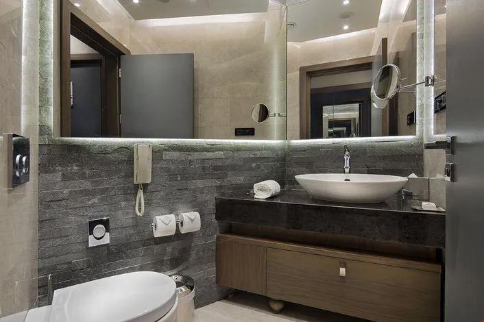 DoubleTree by Hilton Hotel Istanbul - Piyalepasa