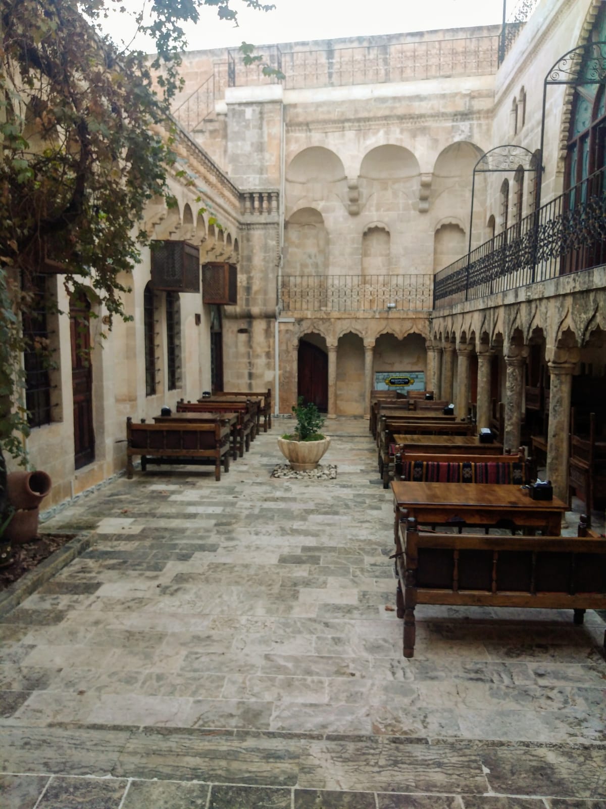 Şahanoğlu La Riva Konakları
